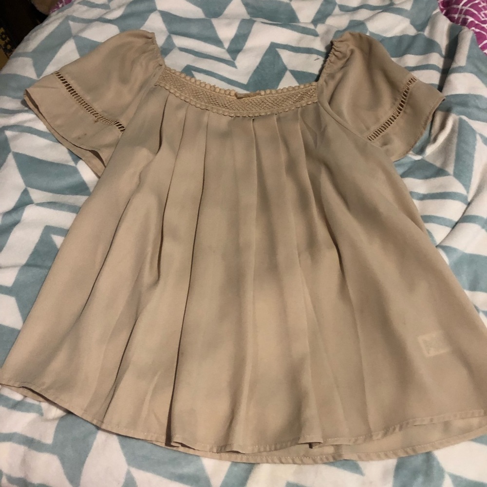 Umgee tan blouse with floral lace detail and flowy sleeves